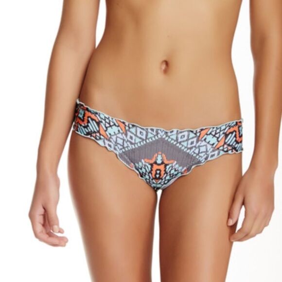 Vitamin A‎ Rio Ruffle Scoop Bikini Bottom NWT - Picture 1 of 7